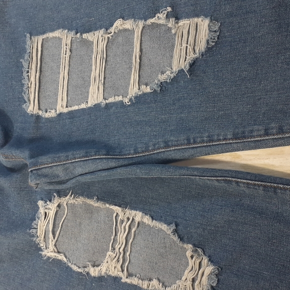 Denim Blvd Los Angeles Distressed Leg Cropped Blue Jeans Size L Waist 32 - Picture 16 of 16